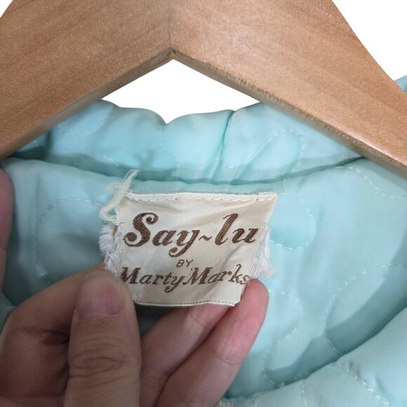 Vintage 1960s/1970s Satin Quilted Sleep Jacket - Picture 6 of 7